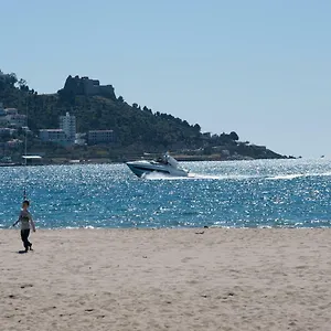 A Pie De Playa, Climatizado Y Parking Appartement Roses
