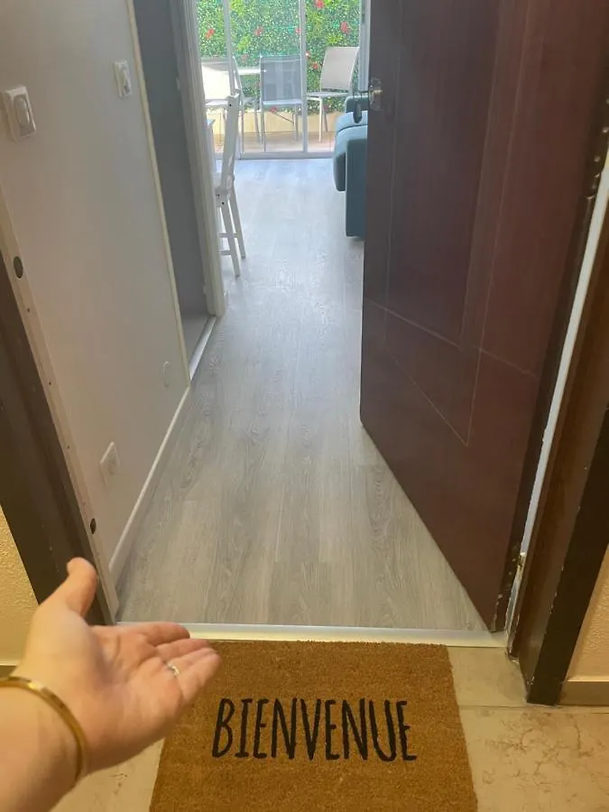 Appartement Charmant 2 Pieces à Antibes France
